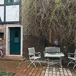 Der Birkenhof - Birch Court Düsseldorf